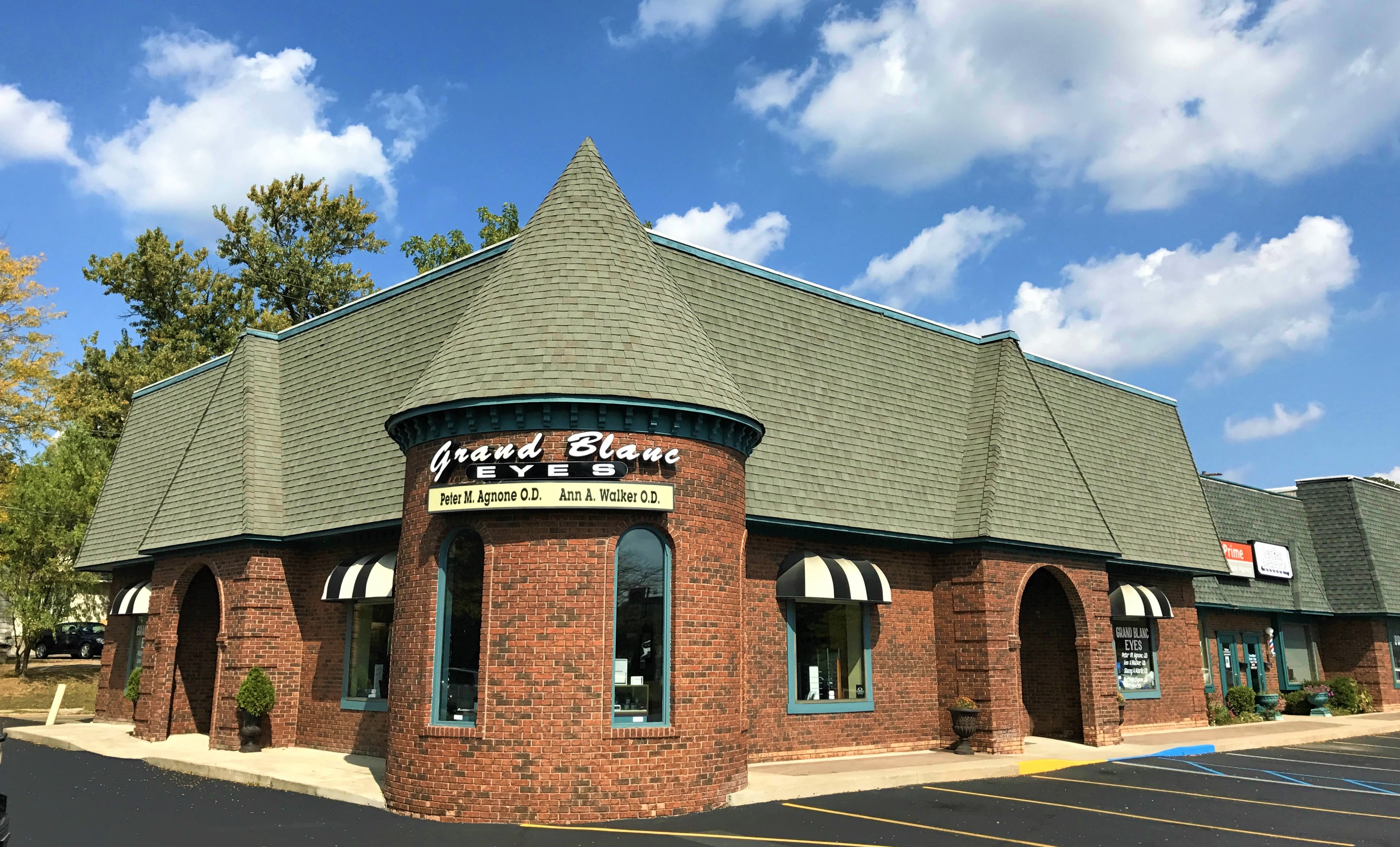 Grand Blanc Eyes Front optometry best doctor